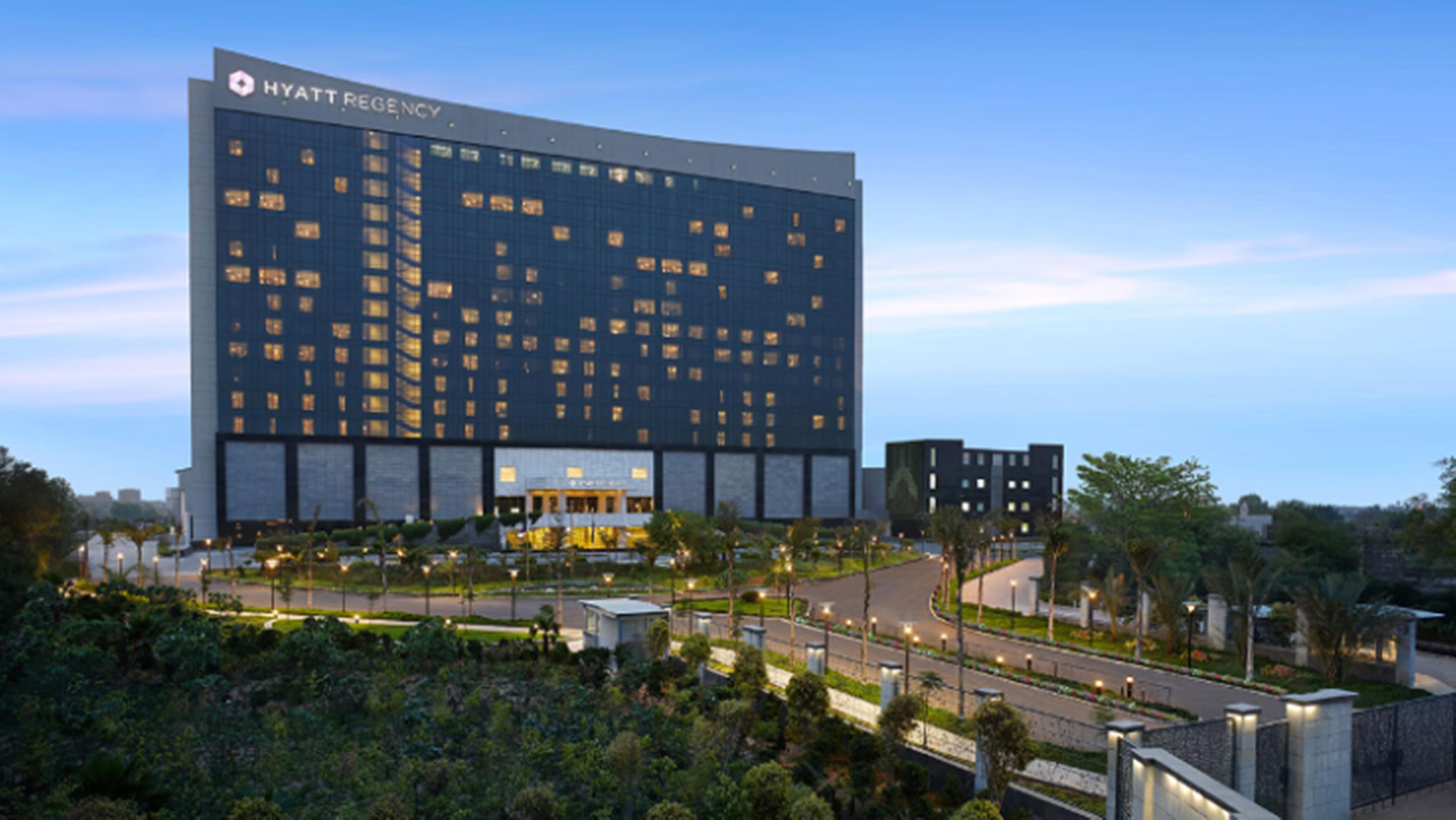 Hyatt Regency Gurgaon Hotel Екстериор снимка