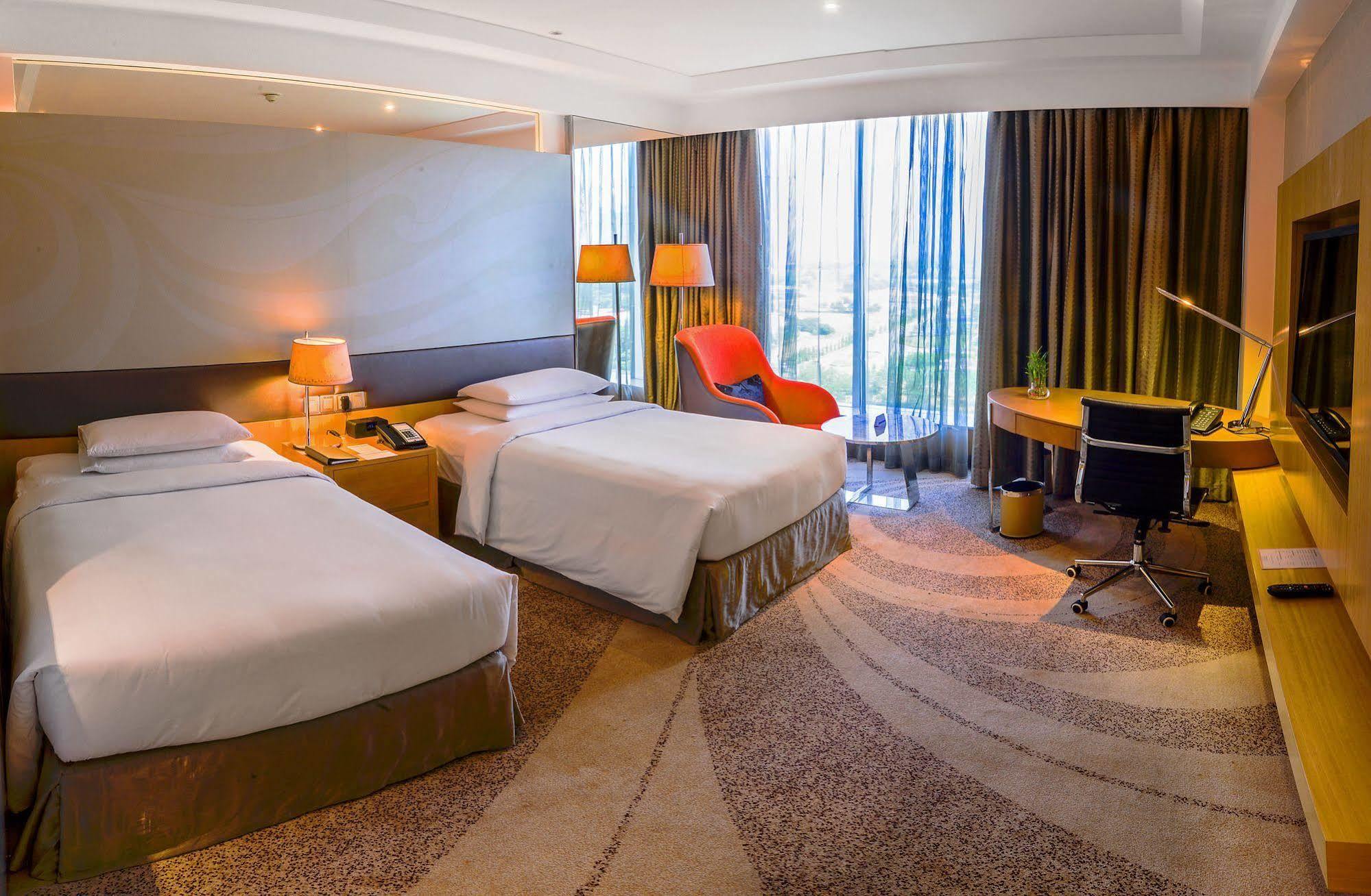 Hyatt Regency Gurgaon Hotel Екстериор снимка